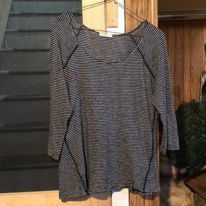 Striped mid sleeve shirt